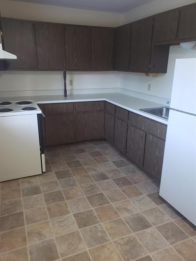206 W. Strowbridge St. #15